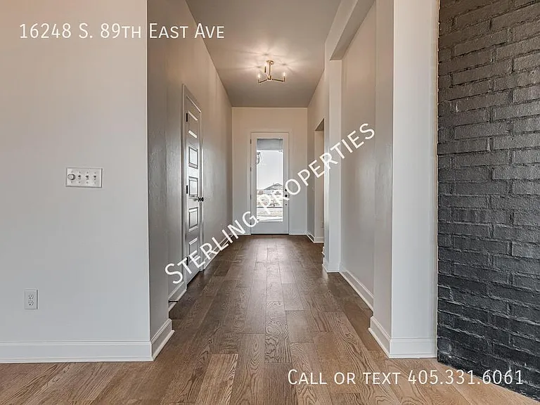 16248 S 89th East Ave — Photo 5