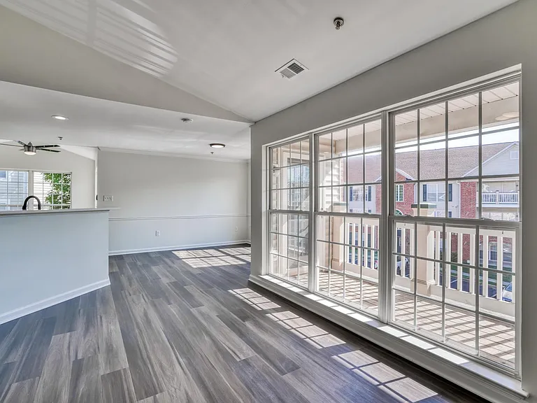 2501 Coleridge Dr #3D — Photo 7