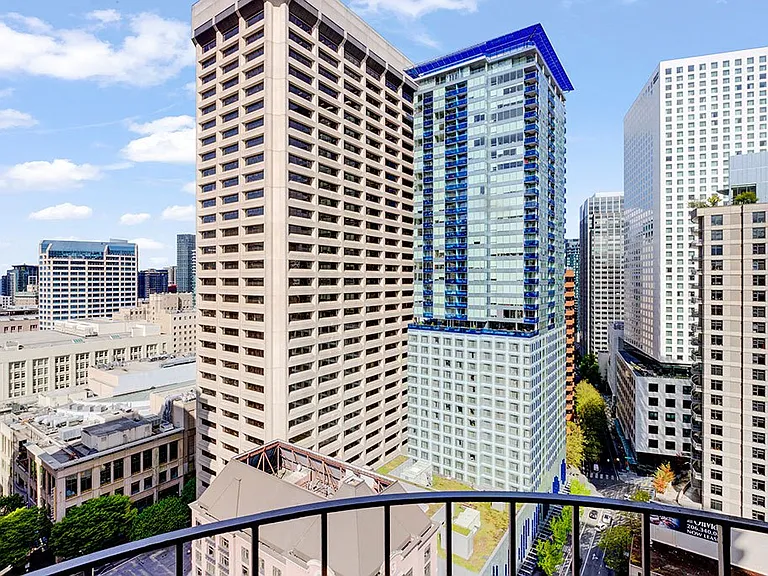Tower 801 — Photo 20