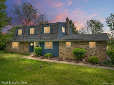 2336 S Burwood Ct, Highland, MI, 48357