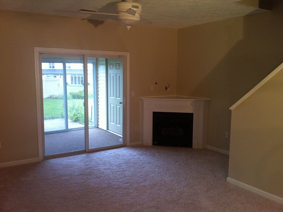4th image of 2443 Tarpon Bay Dr