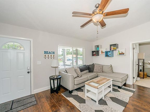 3rd image of 2237 Casa Vista Dr