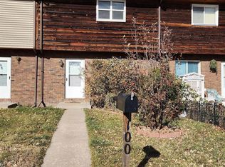 100 Clover Ct, Cheyenne, WY 82009