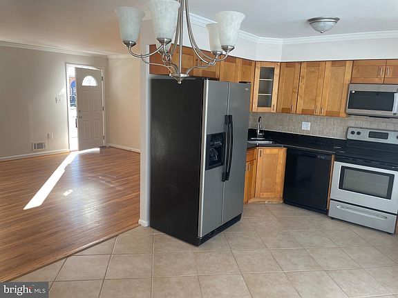 4th image of 3708 Blackwater Rd