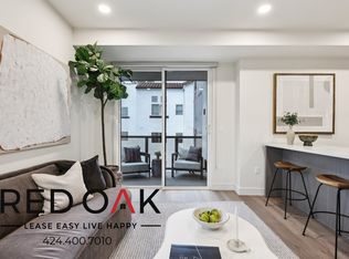 5717 Carlton Way #506, Los Angeles, CA 90028
