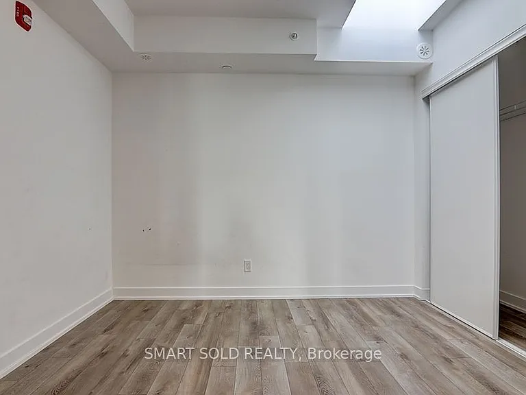 2100 Bridletowne Cir #306 — Photo 10