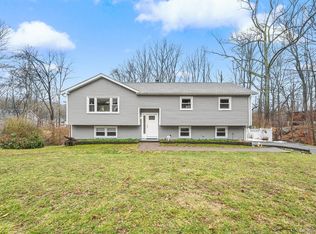 10 Albion Rd, New Fairfield, CT 06812