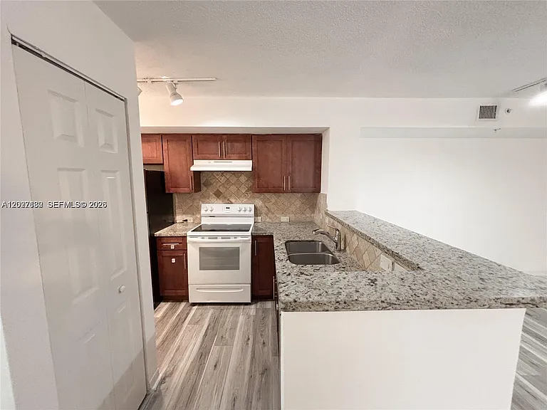 655 SW 111th Way #201 — Photo 12