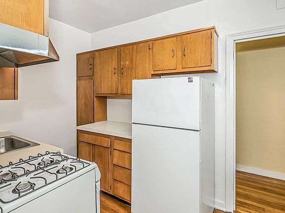 4th image of 54-17 31st Ave #5I