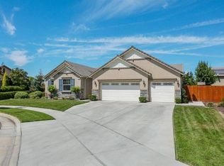 2411 N Mendonca Ct, Visalia, CA 93291