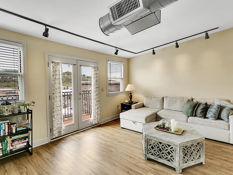 3507 Butler St #3 — Photo 1