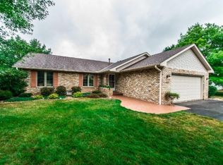 1453 Rocky Ln, Eagan, MN 55122