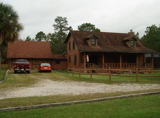 13140 Charlton Dr, Weeki Wachee, FL 34614