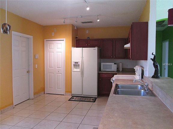 2nd image of 1110 Gardanne Ct