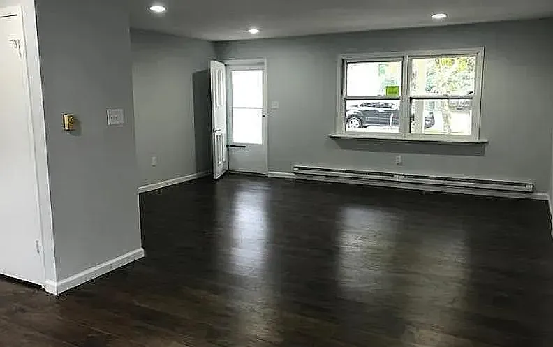 4 bed, 1184 sqft, $3,100 — Photo 3