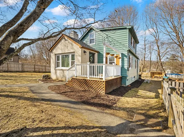 17 Heathcote Road, Carmel, NY 10512