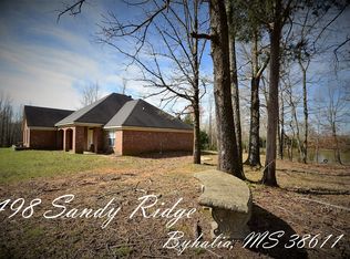 498 Sandy Ridge Rd, Byhalia, MS 38611