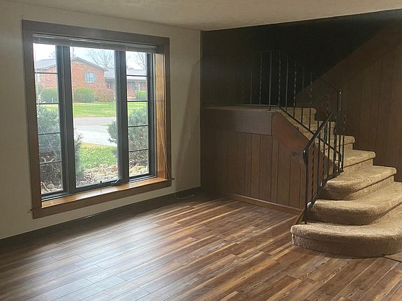 2nd image of 507 McCrary Dr #507
