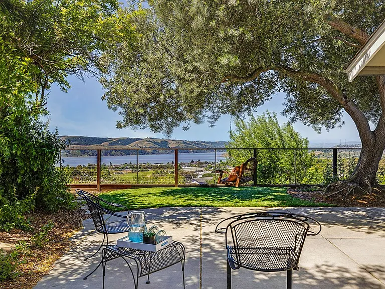 308 Panorama Ct — Photo 3