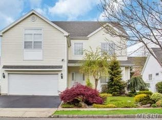 123 Ardmore Ave, Melville, NY 11747