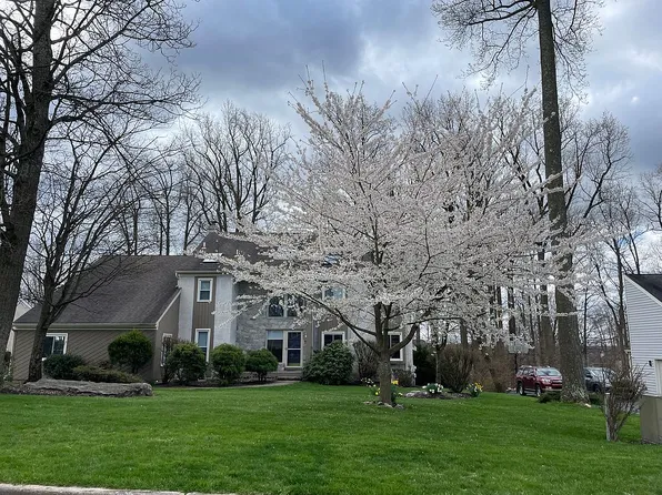 103 Elm Ct, Downingtown, PA 19335