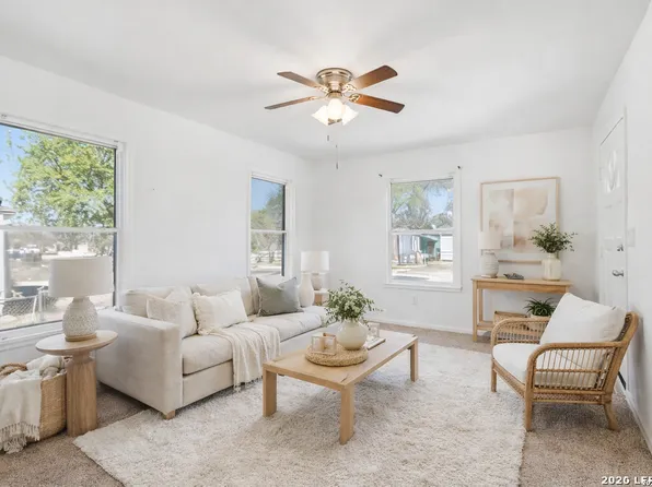 863 Cavalier, San Antonio, TX 78225