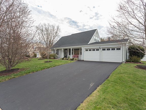 2nd image of 12903 Mount Royal Ln