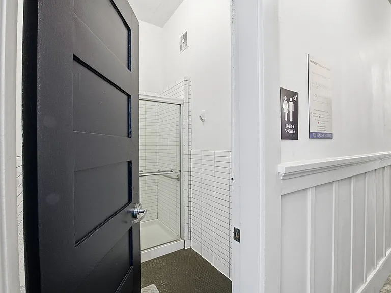 706 Kearny St #127 — Photo 13