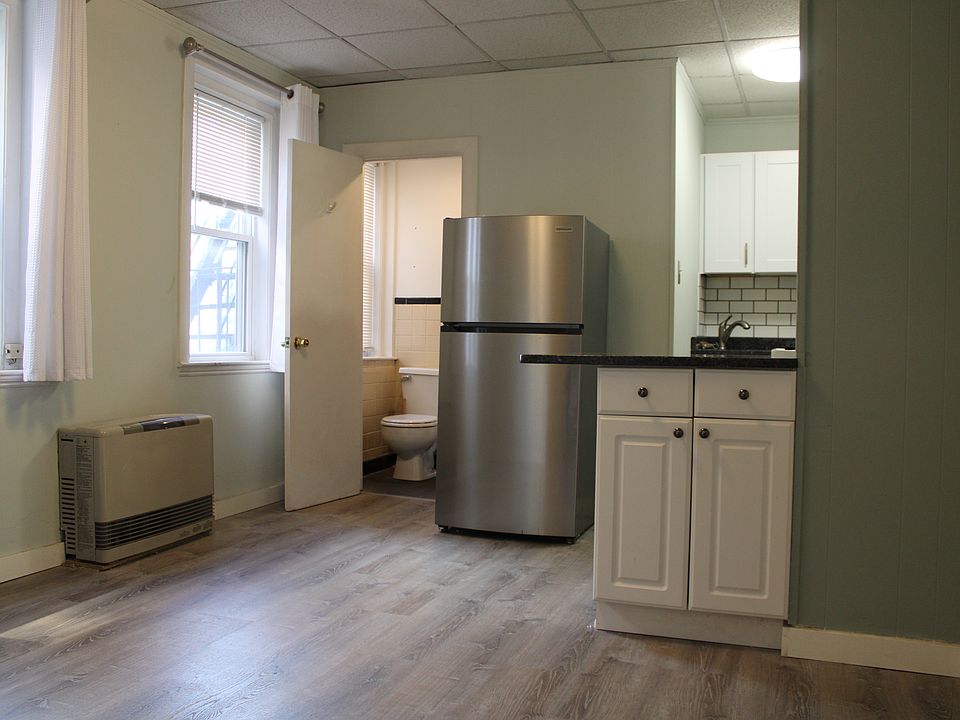 Living room to kitchen