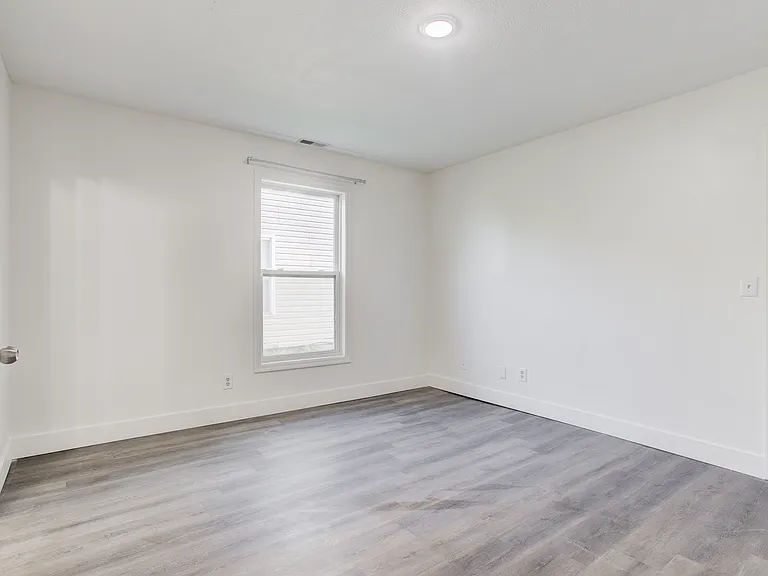 165 Westhaven Dr — Photo 45