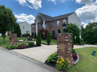 540 Perigrine Dr, North Huntingdon, PA 15642
