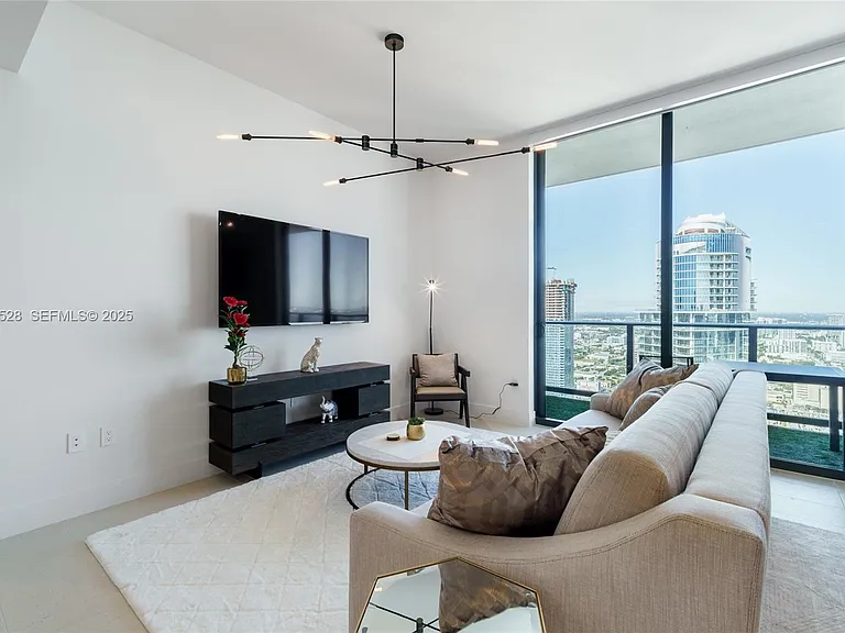 601 NE 1st Ave #Penthouse 5001 — Photo 10
