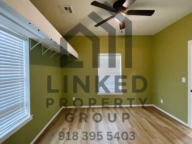 614 N 10th St — Photo 5