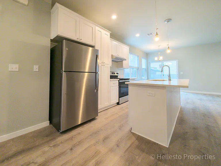 2530 SW Coho St — Photo 7