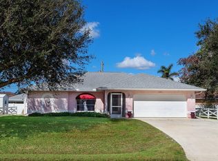 265 E Seminole Dr, Venice, FL 34293