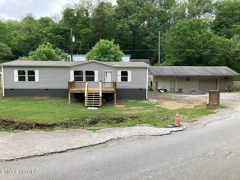 2nd image of 826 Pop Hollow Rd