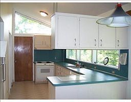 4th image of 1915 Collegewood Dr