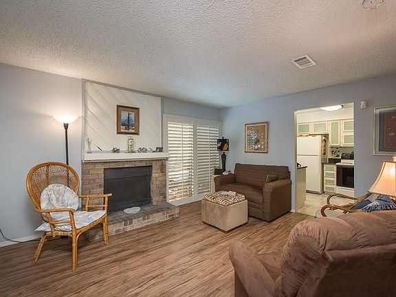 3rd image of 2323 Kennington Dr APT C