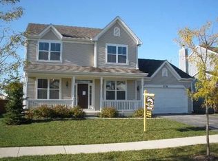 2778 Moraine Valley Rd, Wauconda, IL 60084