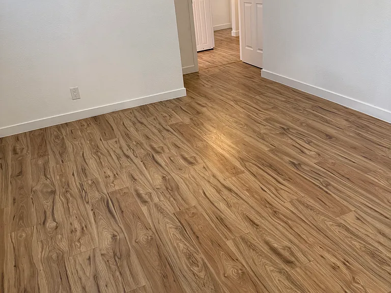 630 W 2nd Ave #7 — Photo 8