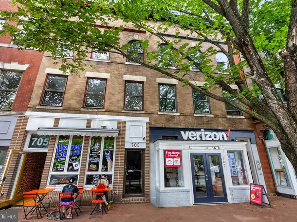 705 8th St SE APT 200, Washington, DC 20003