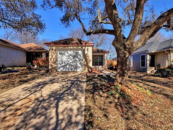 3rd image of 1552 Parkfield Cir
