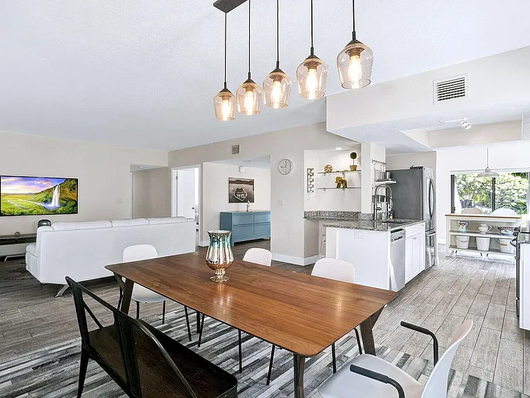 11311 Pond View Dr #C101 — Photo 5