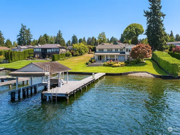 9000 NE 42nd Street, Yarrow Point, WA 98004