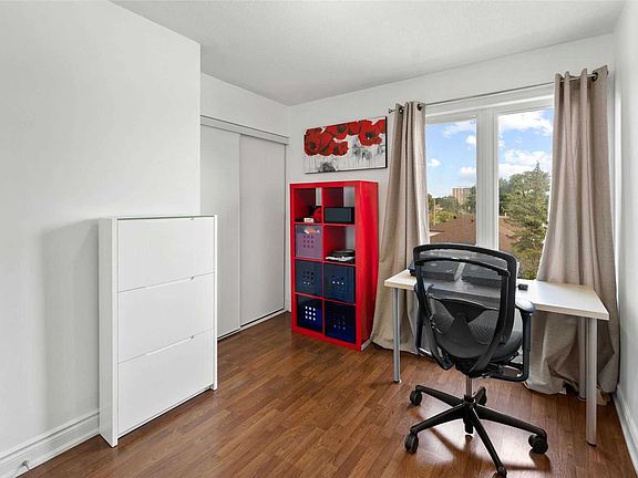 3rd image of 25 Richgrove Dr #206