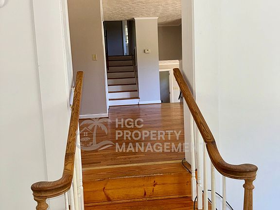 4th image of 5 Castlewood Dr