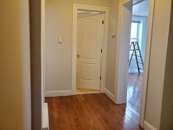 5th image of 6611 Broadway #56E