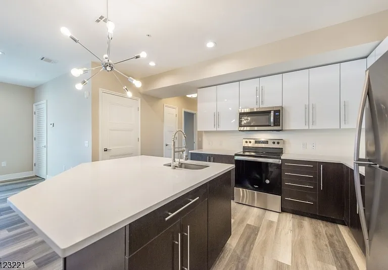 717 Preakness Ave — Photo 6