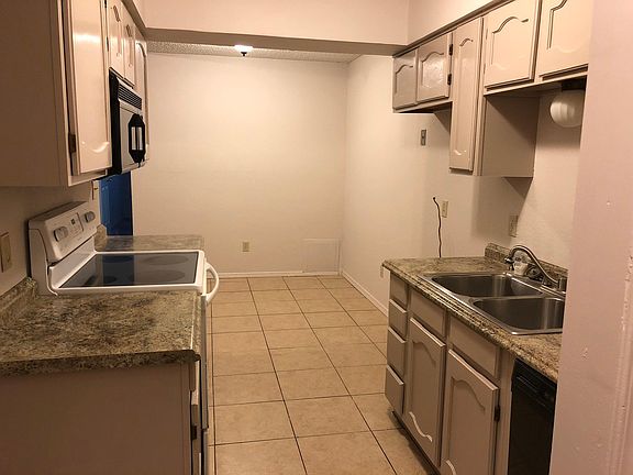 2nd image of 4912 Maryanna Way