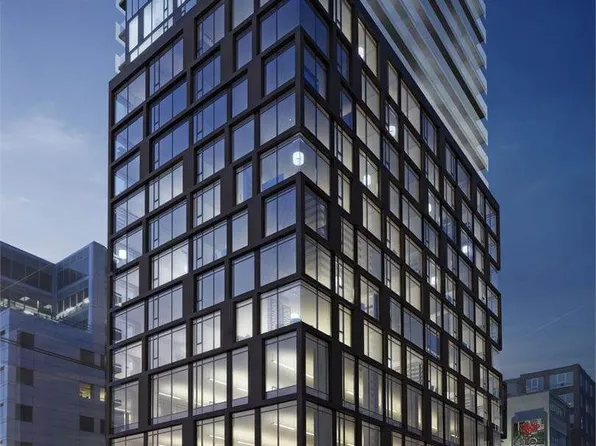 101 Peter St #3105, Toronto, ON M5V 0G6